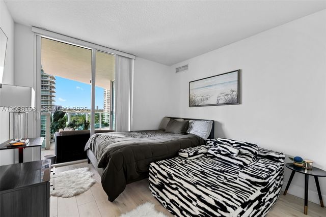 150 Sunny Isles Blvd 1-1004, Sunny Isles Beach, FL 33160