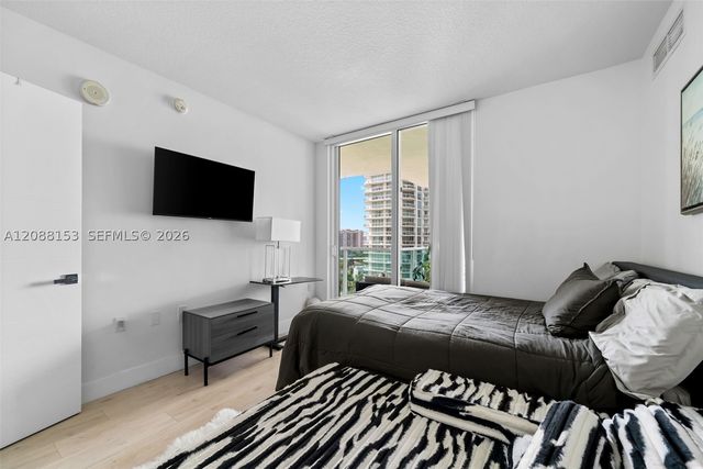 150 Sunny Isles Blvd 1-1004, Sunny Isles Beach, FL 33160