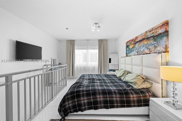 150 Sunny Isles Blvd 1-1004, Sunny Isles Beach, FL 33160