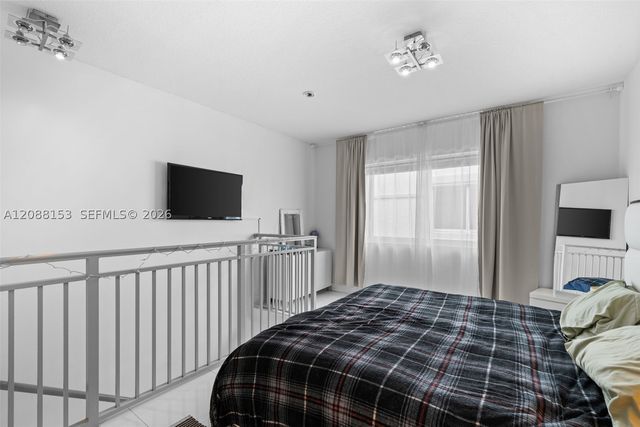 150 Sunny Isles Blvd 1-1004, Sunny Isles Beach, FL 33160