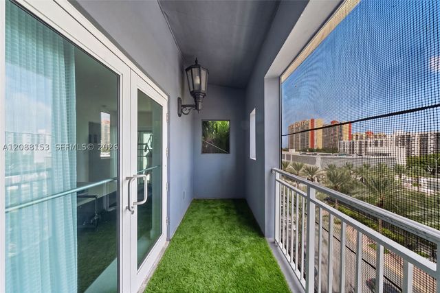 150 Sunny Isles Blvd 1-1004, Sunny Isles Beach, FL 33160