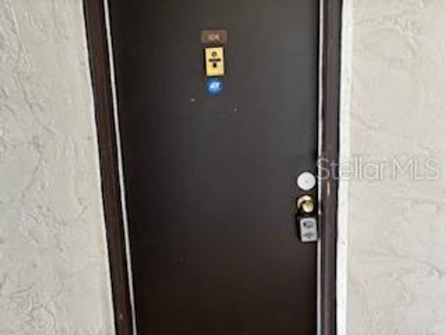 3233 BENEVA ROAD 104, Sarasota, FL 34232