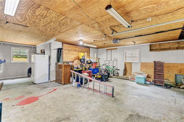 2137 Woodlea W Drive, Mobile, AL 36695