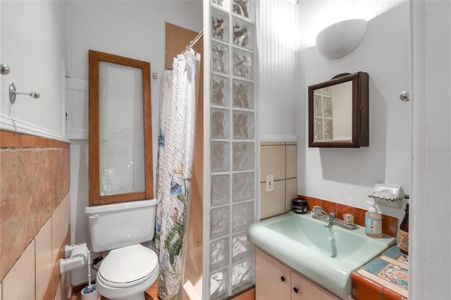 1864 CLEMATIS ST STREET, Sarasota, FL 34239