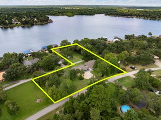 245 Lakeland Road, Huntsville, TX 77320