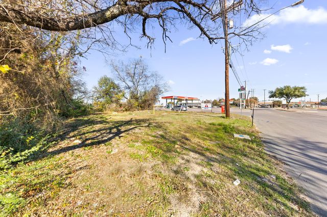 401 E Malloy Bridge Road, Seagoville, TX 75159