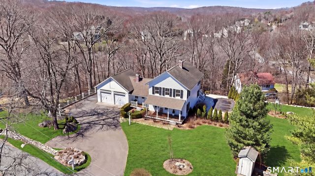 1 Hathaway Road, East Lyme, CT 06333