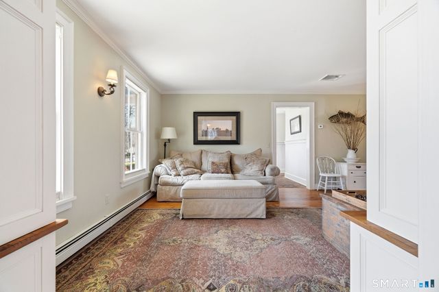 1 Hathaway Road, East Lyme, CT 06333