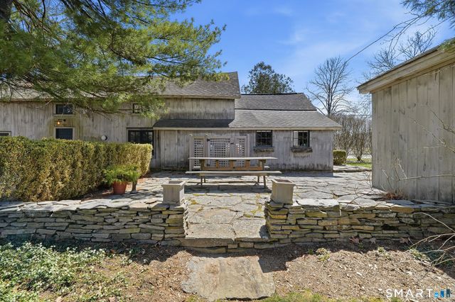 1 Hathaway Road, East Lyme, CT 06333