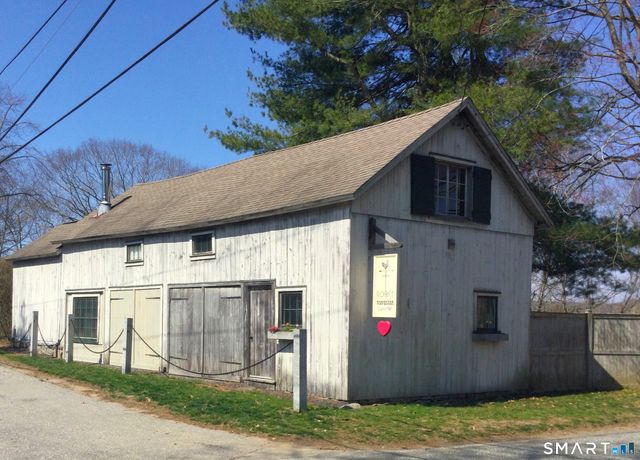 1 Hathaway Road, East Lyme, CT 06333