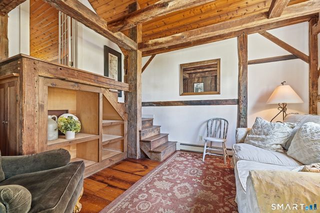 1 Hathaway Road, East Lyme, CT 06333