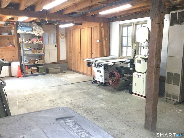 1 Hathaway Road, East Lyme, CT 06333