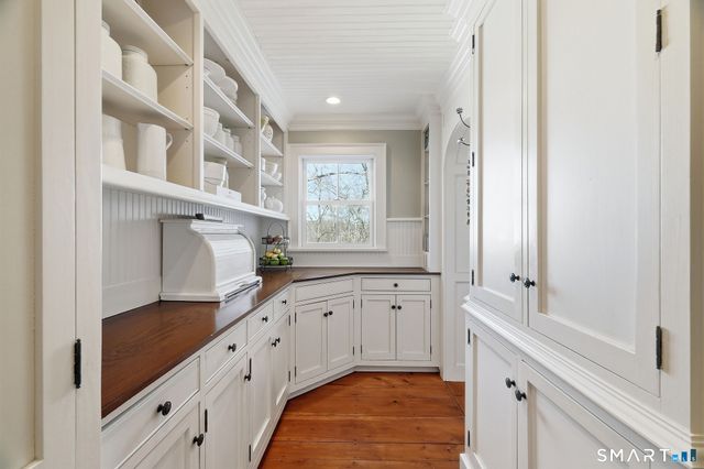 1 Hathaway Road, East Lyme, CT 06333