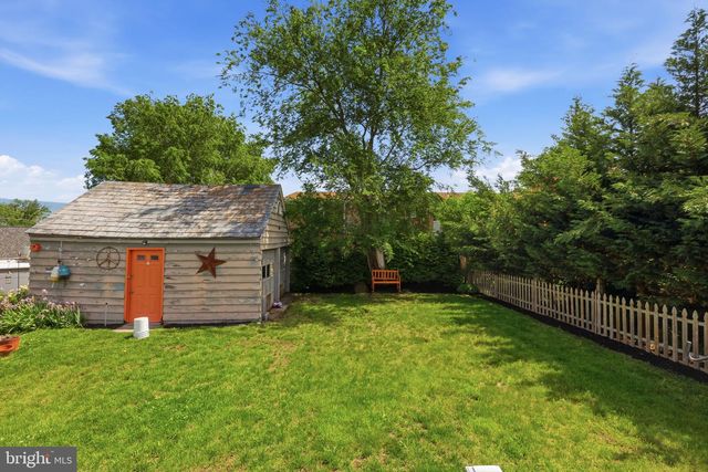 620 CROWN ST, Morrisville, PA 19067