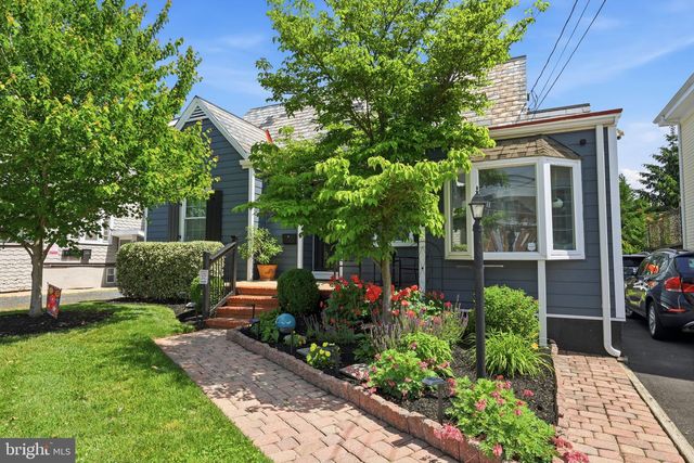 620 CROWN ST, Morrisville, PA 19067