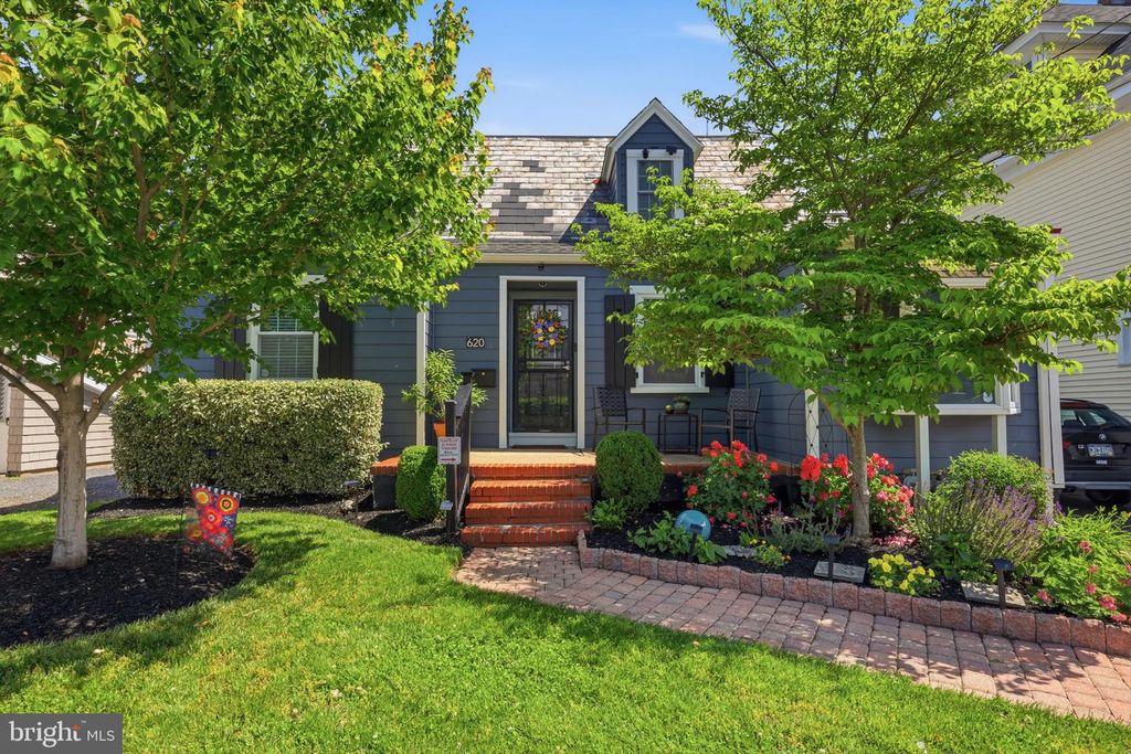 620 CROWN ST, Morrisville, PA 19067