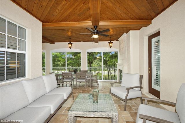 6501 Crown Colony PL 4-201, Naples, FL 34108