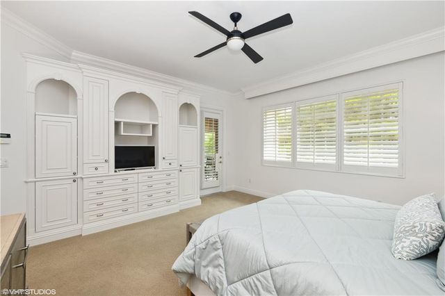 6501 Crown Colony PL 4-201, Naples, FL 34108