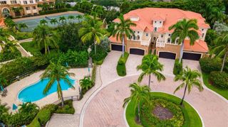 6501 Crown Colony PL 4-201, Naples, FL 34108