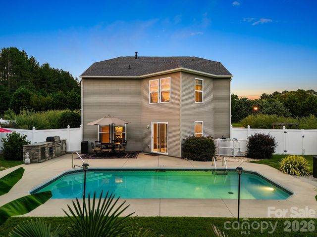 191 Old Carriage Road, Clover, SC 29710