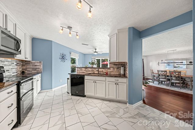 191 Old Carriage Road, Clover, SC 29710