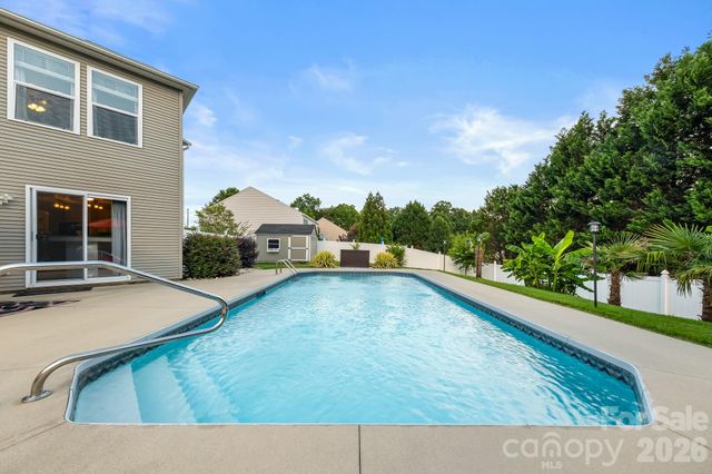 191 Old Carriage Road, Clover, SC 29710
