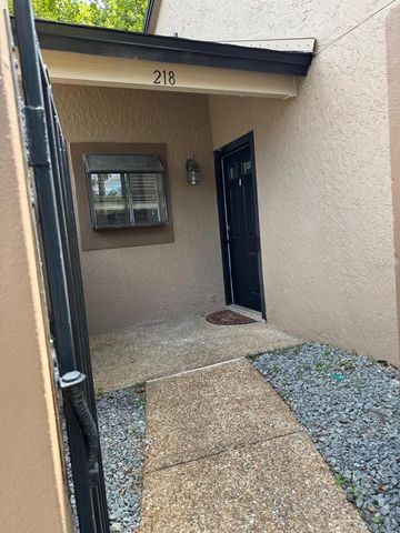 940 DOUGLAS AVENUE 218, Altamonte Springs, FL 32714