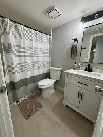 940 DOUGLAS AVENUE 218, Altamonte Springs, FL 32714