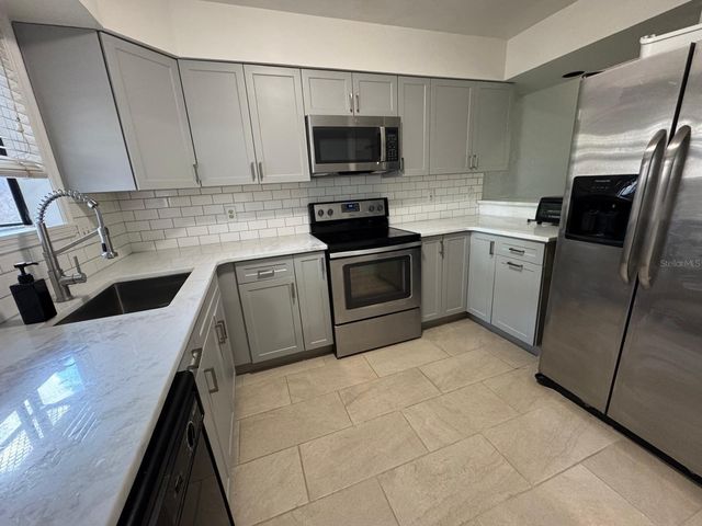 940 DOUGLAS AVENUE 218, Altamonte Springs, FL 32714