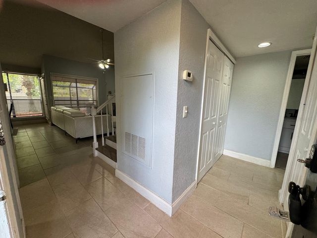 940 DOUGLAS AVENUE 218, Altamonte Springs, FL 32714