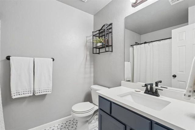 4229 Syracuse Street, Moore, OK 73160