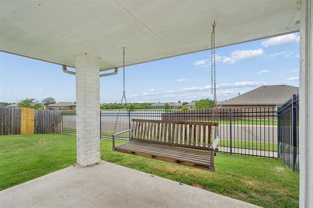 4229 Syracuse Street, Moore, OK 73160