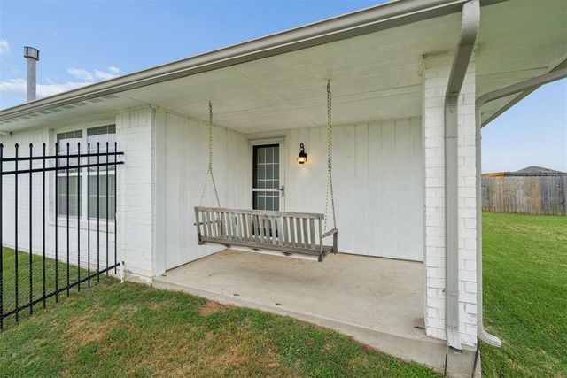 4229 Syracuse Street, Moore, OK 73160