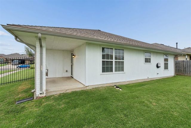 4229 Syracuse Street, Moore, OK 73160