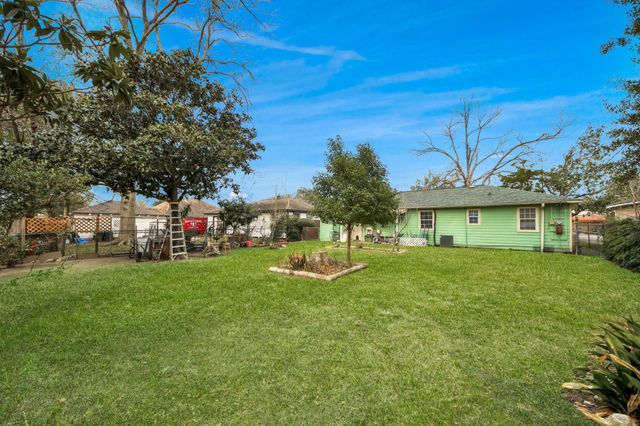 216 Tallant Street, Houston, TX 77076
