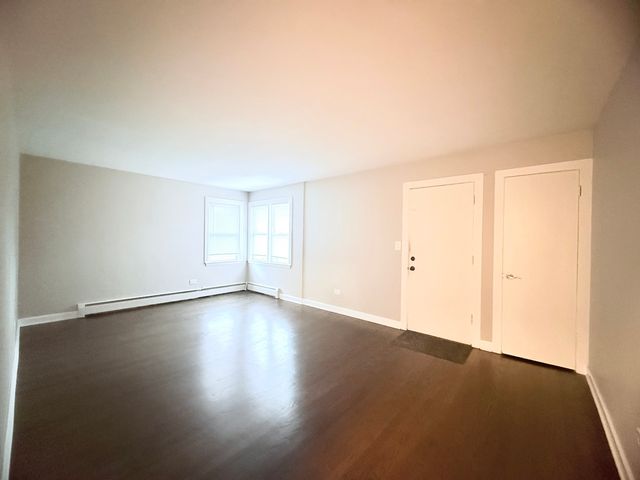 8038 Grand Avenue 2N, River Grove, IL 60171
