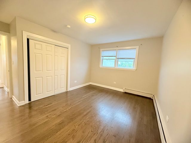 8038 Grand Avenue 2N, River Grove, IL 60171