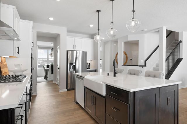 6304 Highland Hills Boulevard S, Cottage Grove, MN 55016