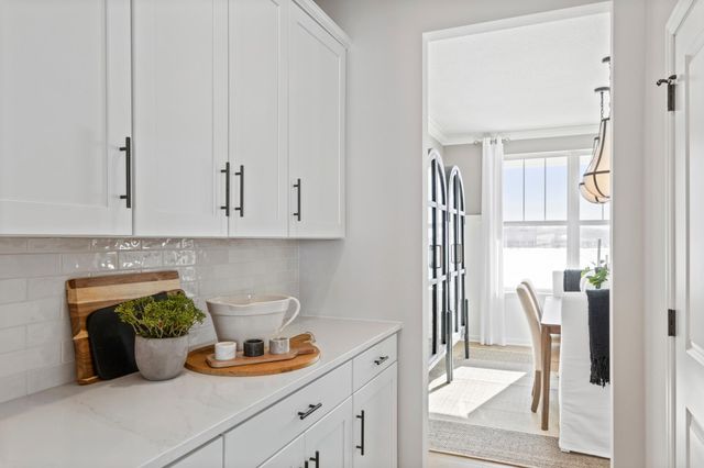 6304 Highland Hills Boulevard S, Cottage Grove, MN 55016