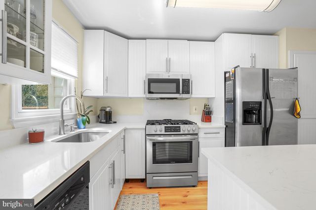 46934 TRUMPET CIR, Sterling, VA 20164