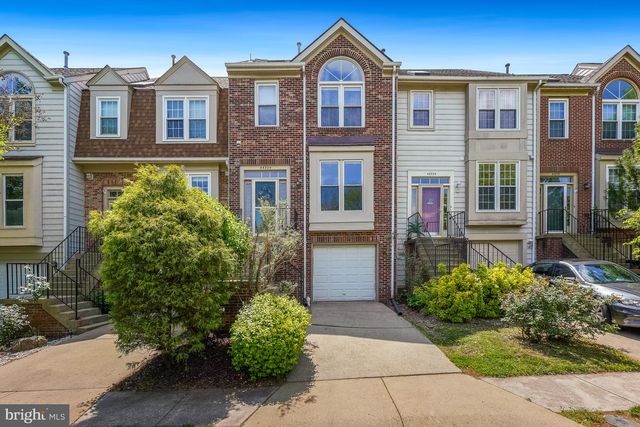 46934 TRUMPET CIR, Sterling, VA 20164