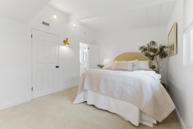5952 Erlanger, San Diego, CA 92122