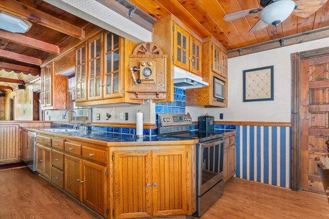 1215 Laurel Circle, Arnold, CA 95223