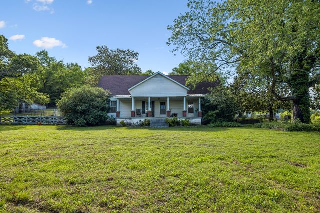 97 Seabo Valley Ln, Hickman, TN 38567