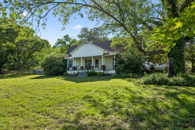 97 Seabo Valley Ln, Hickman, TN 38567