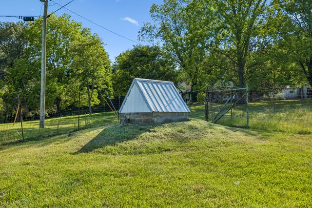 97 Seabo Valley Ln, Hickman, TN 38567