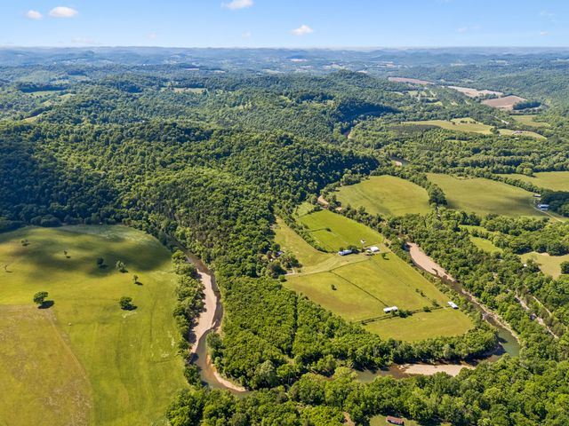 97 Seabo Valley Ln, Hickman, TN 38567