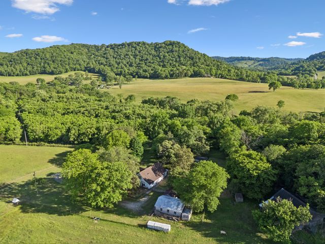 97 Seabo Valley Ln, Hickman, TN 38567