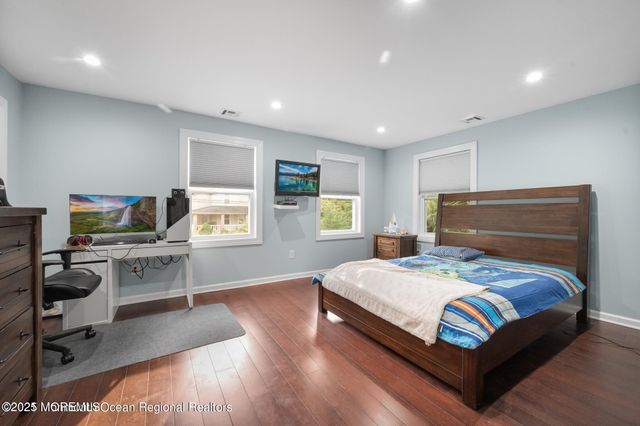 300 Monmouth Road, West Long Branch, NJ 07764