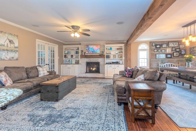 8985 LATIMER DR, Germantown, TN 38139